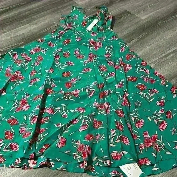 Dresses & Skirts - Yumi Kim gorgeous dress
